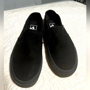 Slipon Vans. All Black. Woman’s size 7.